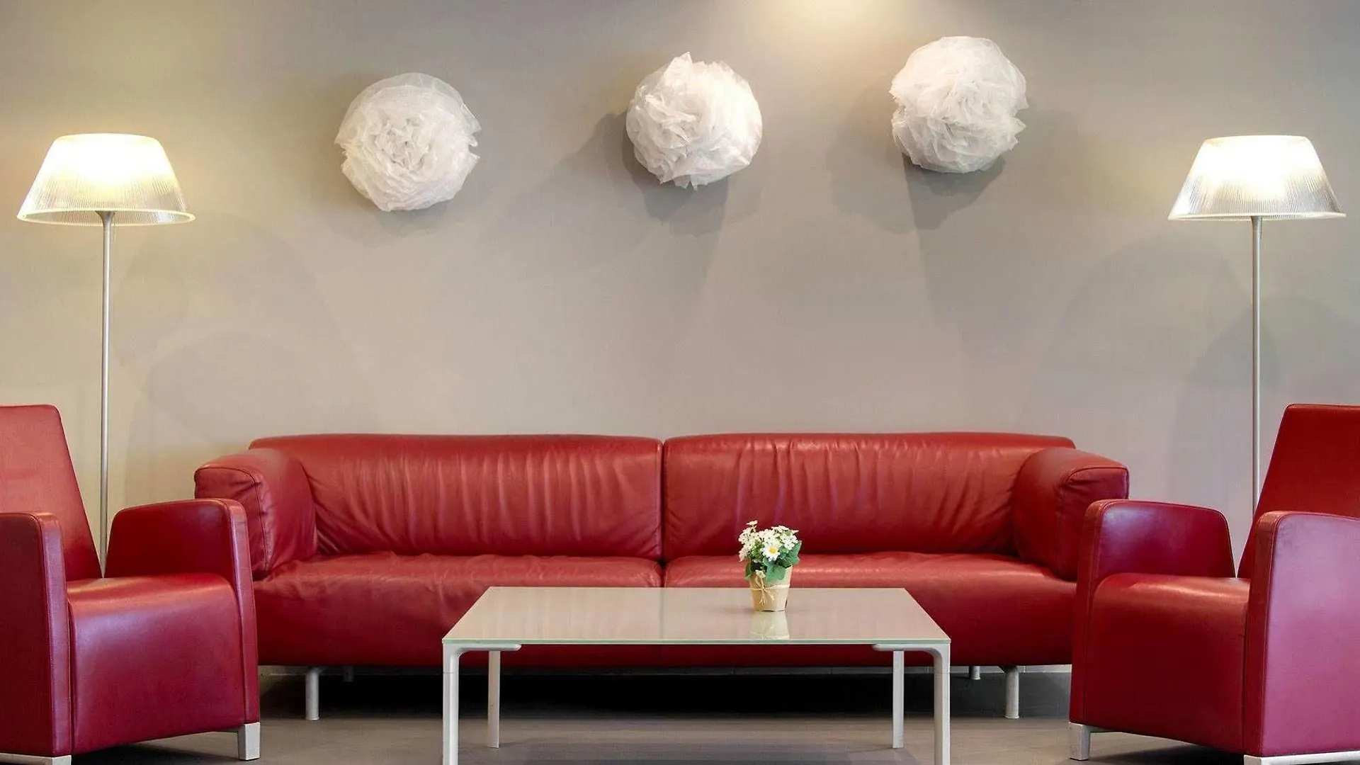 Royal Cottage Cassis Hotel
